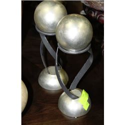 PAIR OF SILVERBALL HOME DECOR W/ VASE