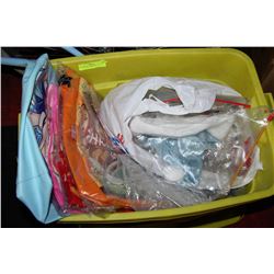 TOTE OF MISC. CHRISTMAS DECOR