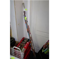 BUNDLE OF 3 HOCKEY STICKS - 2 RIGHT,