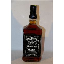 1.14L BOTTLE OF JACK DANIELS SOUR MASH WHISKEY