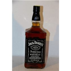 1.14L BOTTLE OF JACK DANIELS SOUR MASH WHISKEY
