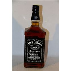1.14L BOTTLE OF JACK DANIELS SOUR MASH WHISKEY