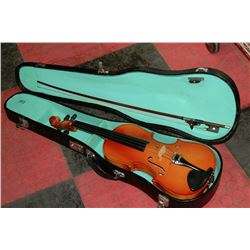 FULLSIZE FIDDLE WITH CASE & BOWL