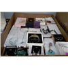 Image 1 : LARGE FLAT OF FASHION JEWELLERY