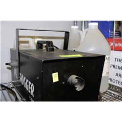 FOG MACHINE WITH 2 BOTTLES OF LIQUID FOG