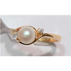 13-10KT GOLD PEARL, DIAMOND RING MSRP $400