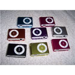 **1 PIECE**  ultra portable ultra light clip-on mp3 player with TF card port **AS THEY COME**