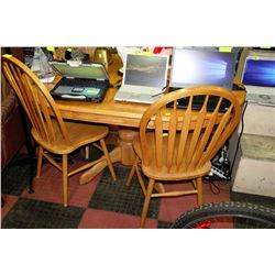 OAK TABLE WITH LEAF & FOUR ARROWBACK CHAIRS
