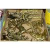 Image 1 : ESTATE FLAT OF BRASS ORNAMENTS
