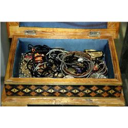 ESTATE WOOD JEWELLERY BOX WITH CONTENTS