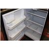 Image 3 : FRIGIDAIRE STAINLESS STEEL FRIDGE