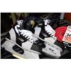Image 1 : PAIR OF BAUER ICE SKATES