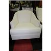 Image 1 : WHITE TUB CHAIR