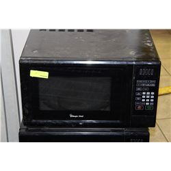 BLACK MAGIC CHEF MICROWAVE