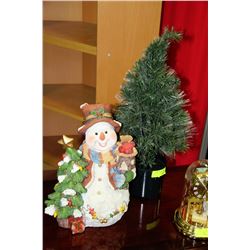 MINI CHRISTMAS TREE SOLD WITH FROSTY ORNAMENT