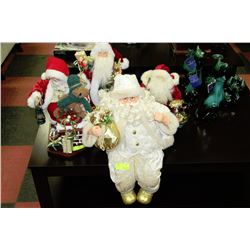 COLLECTION OF 4 ASSORTED SANTA ORNAMENTS
