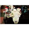 Image 1 : COLLECTION OF 4 ASSORTED SANTA ORNAMENTS