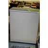 Image 1 : LAUNDRY HAMPER