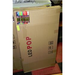 LARGE LED WRITING BOARD WITH REMOTE & CRAYONS