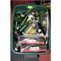 GREEN TOTE 10 VINTAGE POP BOTTLES & 7UP FIDO DIDO