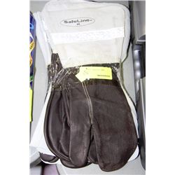 BUNDLE OF SIZE M WELDING GLOVES