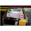 Image 1 : BOX W/5 COLLECTABLE VINTAGE GAMES