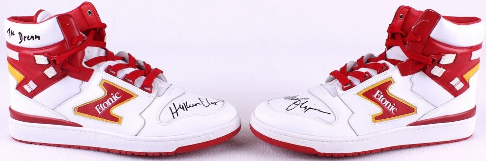 hakeem olajuwon basketball shoes