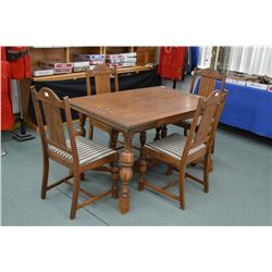 Oak Draw Leaf Table w/ four chairs
