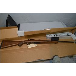 Ruger Model 77 - 22 .22 Hornet cal Bolt Action Rifle w/ 20" bbl [ appears as new in orig box, blued 