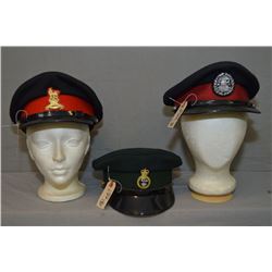 Lot : Three Vintage Wool Service Hats [ deep green wool w/gilt badge Princess Patricias Canadian Lig