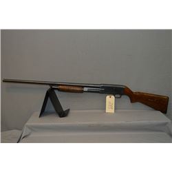 Stevens Model 820B .12 Ga 2 3/4" Pump Action Shotgun w/ 28" bbl [ blued finish, walnut pistol grip s