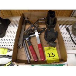 2 Snap-On wrenches & Snap-On specialty sockets