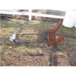 Forklift frame for receiver hitch