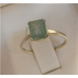 RING - SOUTH AMERICAN 1.57 CT EMERALD SOLITAIRE RING - FACETED EMERALD STEP-CUT STONE IN STERLING SI