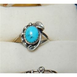 SILVER RING - FLORAL DESIGN WITH TURQUOISE CENTER -  STAMPED STERLING