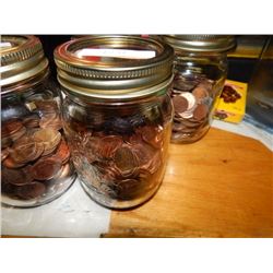 JAR OF COINS - MOSTLY PENNIES - TOTAL APPROX. 2.5LBS