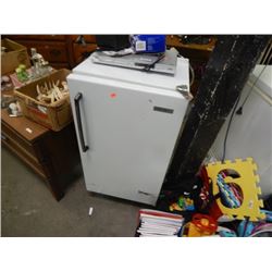 MINI FRIDGE - WORKING
