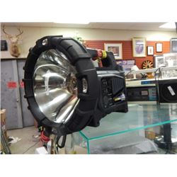 SWIVEL HEAD SPOT LITE AND POWER SUPPLY - BLACK