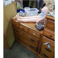 DRESSER - 3 DRAWER