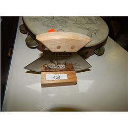 ALASKA SKINNING KNIFE WITH STAND