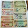 Image 1 : WORLD PAPER- JAMAICA LOT OF 25 NOTES