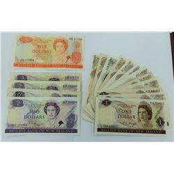 WORLD PAPER- NEW ZEALAND LOT OF 18 NOTES