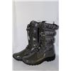 Image 1 : LADIES GREY PATENT & FABRIC LACE UP WINTER BOOTS