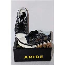 KIDS JEAN STYLE LACE UP SHOES SIZE 9