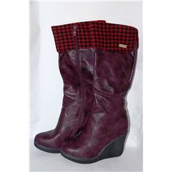 LADIES KNEE HIGH BURGUNDY W/ BLACK & RED ACCENT