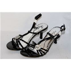LADIES BLACK STRAPPED OPEN TOE 1.5" HIGH HEEL