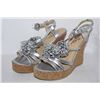 Image 1 : LADIES SILVER WEDGE HEEL W/ FLOWERS SIZE 7