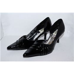 LADIES BLACK POINTED TOE HIGH HEEL SIZE 7