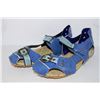 Image 1 : LADIES BLUE SANDAL SIZE 8.5