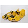 Image 1 : LADIES YELLOW SANDAL SIZE 5.5